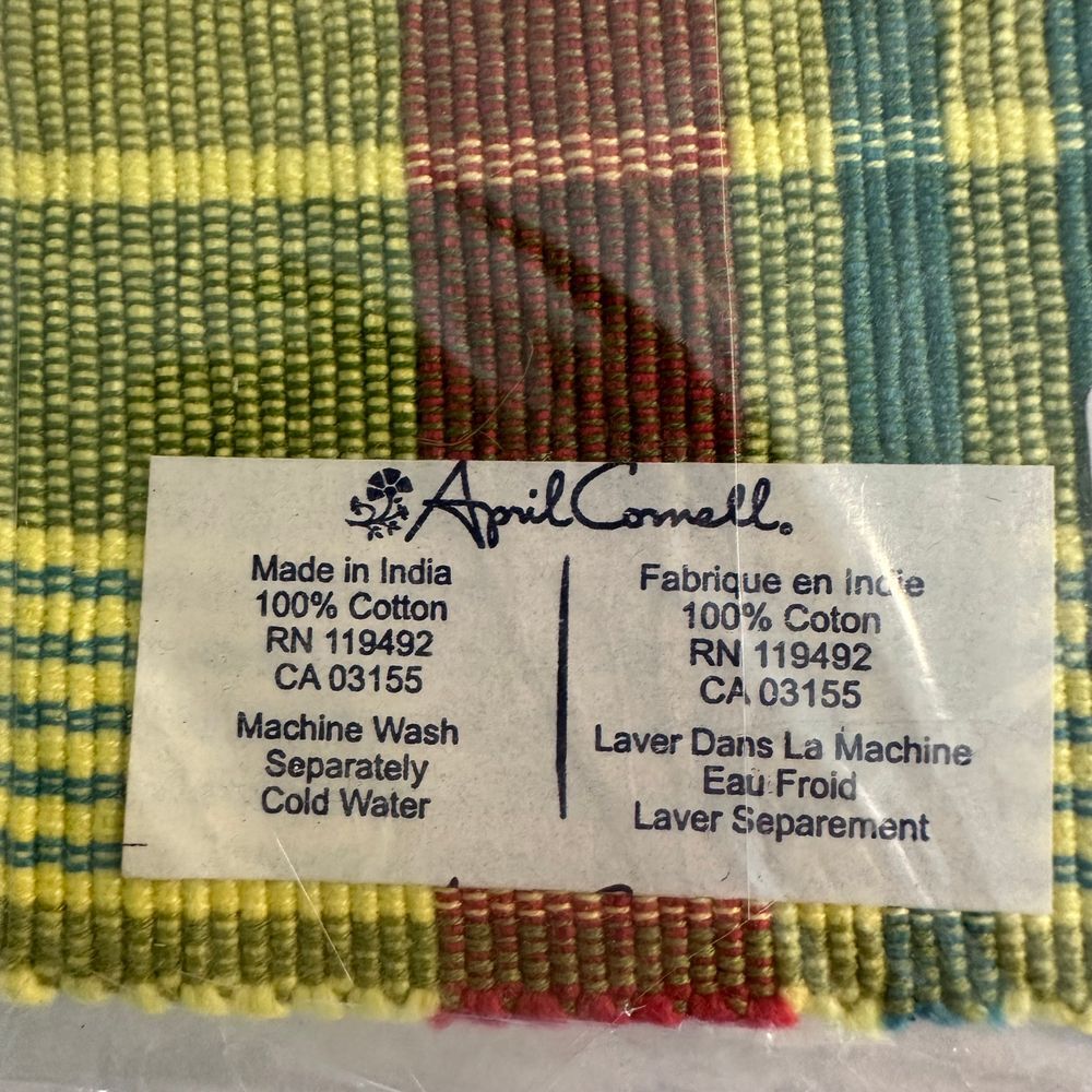 April Cornell Garden Seersucker Plaid Placemat Set of 4 Fringe 14x19 Inches NEW - Picture 4 of 5